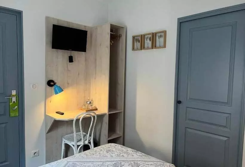 ホテル De Lion Sur Mer