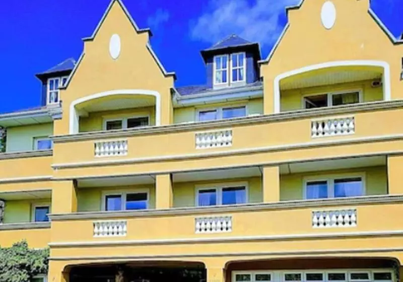 هتل Earls Court House