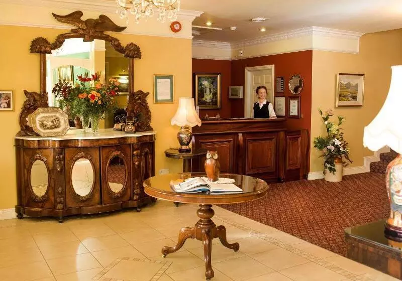 هتل Earls Court House