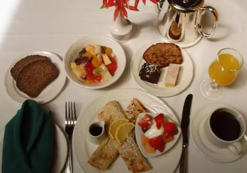 هتل Earls Court House