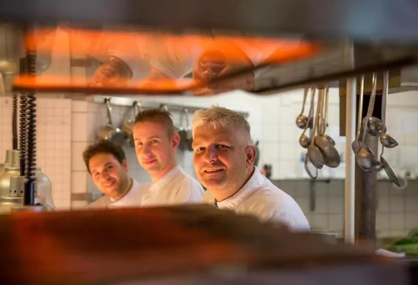 ホテル Hostellerie Schuddebeurs