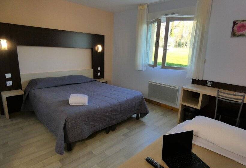 هتل Hôtel Azur Saint Junien Cit