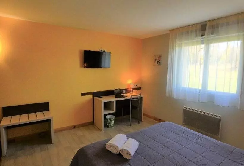 هتل Hôtel Azur Saint Junien Cit