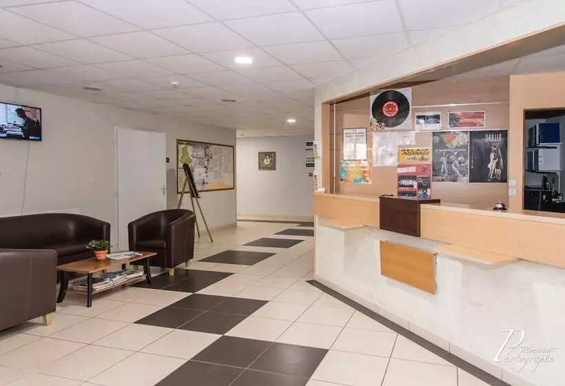 هتل Hôtel Azur Saint Junien Cit