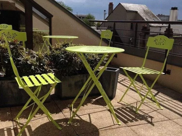 هتل L Hôtel De Chartres