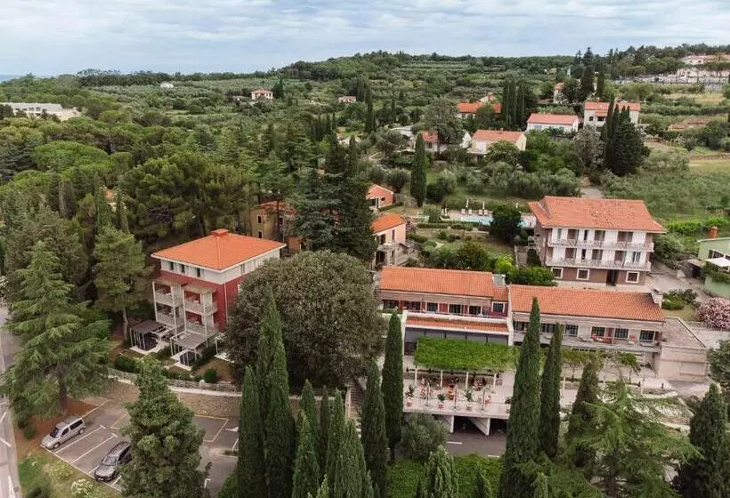 هتل Laguna  Terme Krka