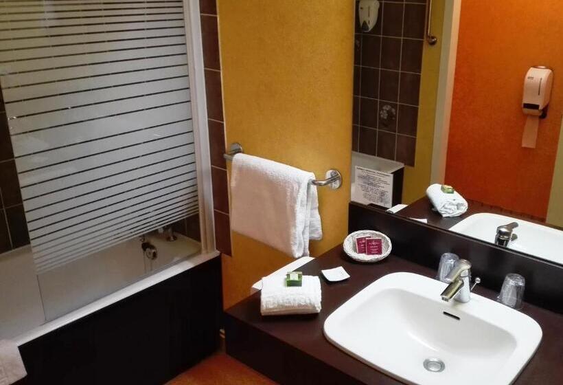 בית מלון כפרי Logis Hôtel Atrium Epinal Golbey Chavelot