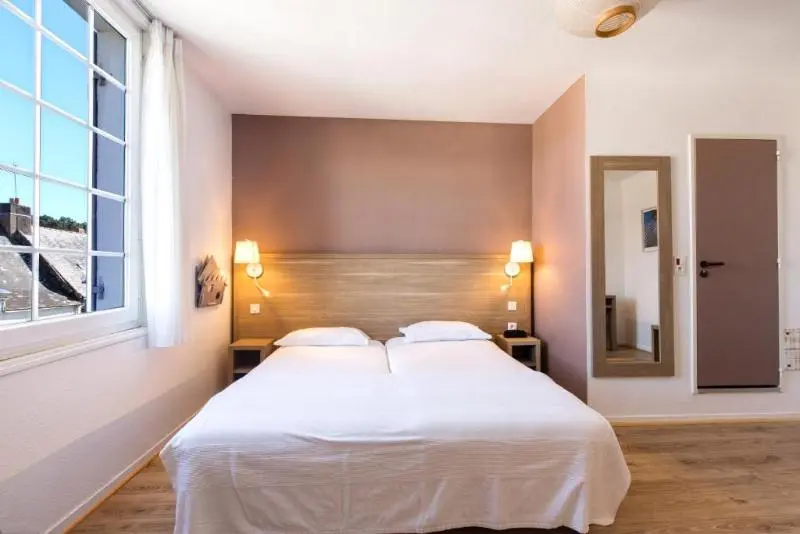 ホテル Logis Le Relais Marine