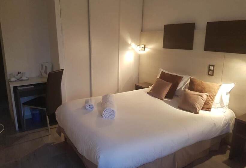 호텔 Logis Hôtel Restaurant Les Charmettes