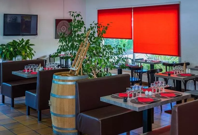 Logis Hotel Noemys Brive Restaurant Le Teinchurier