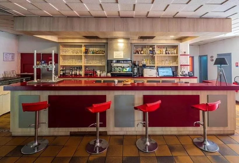 Logis Hotel Noemys Brive Restaurant Le Teinchurier