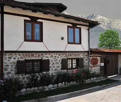 בית מלון כפרי Old House 1980