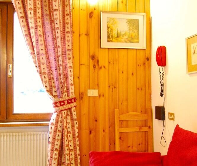 ホテル Residence Rododendro