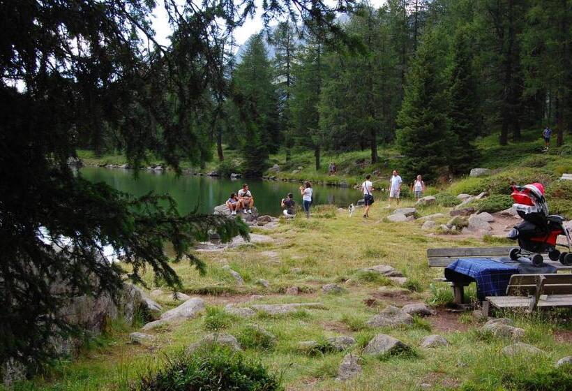 ホテル Residence Rododendro