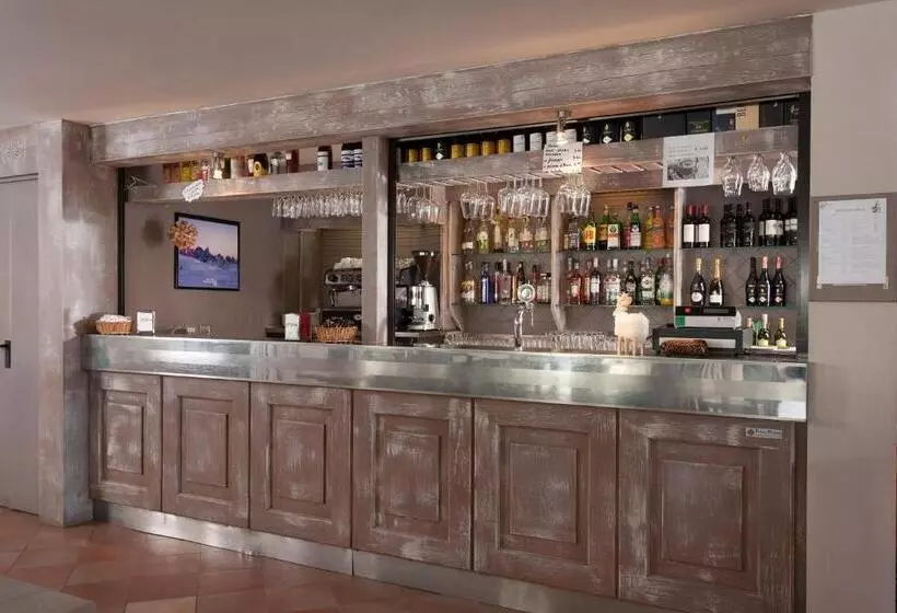 Отель Residence Rododendro