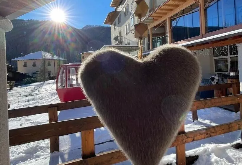 Boutique Hotel E Chalets Salvadori