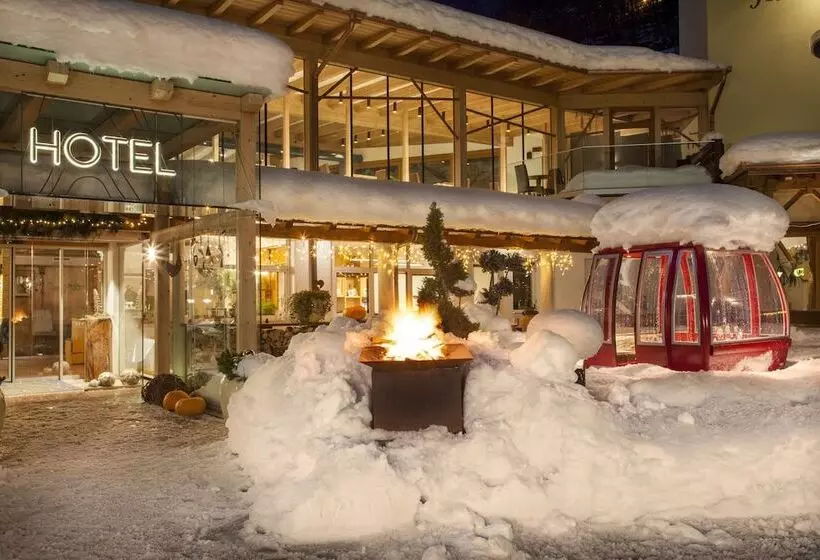 Boutique Hotel E Chalets Salvadori