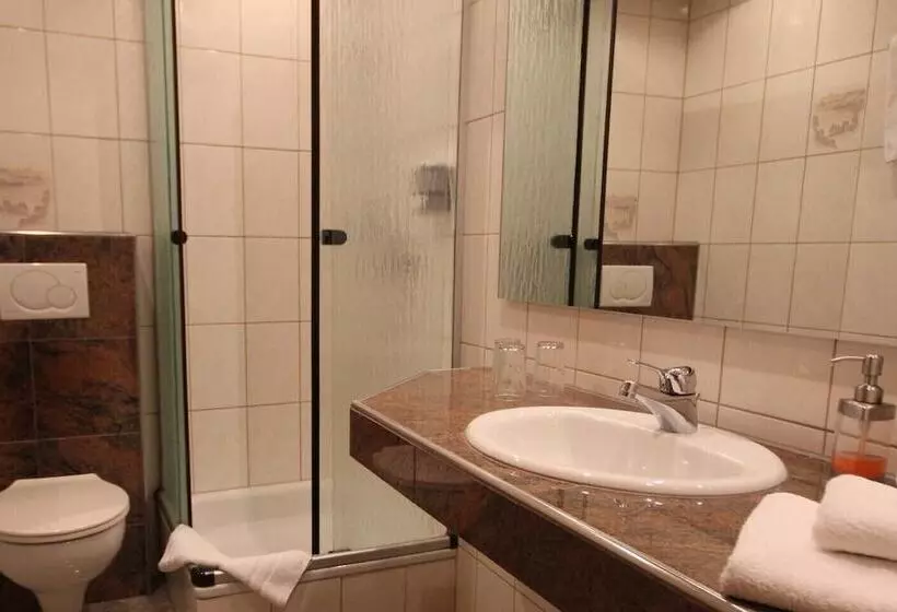 ホテル Sonne Das Kleine Altstadt