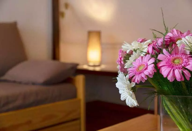 Отель Auberge De La Petite Ferme, Super Besse Est, The Originals Relais