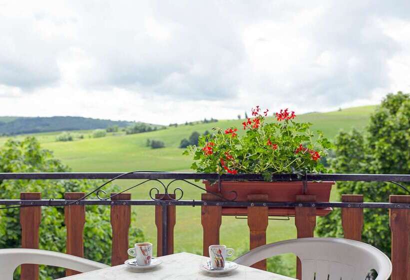 فندق Auberge De La Petite Ferme, Super Besse Est, The Originals Relais