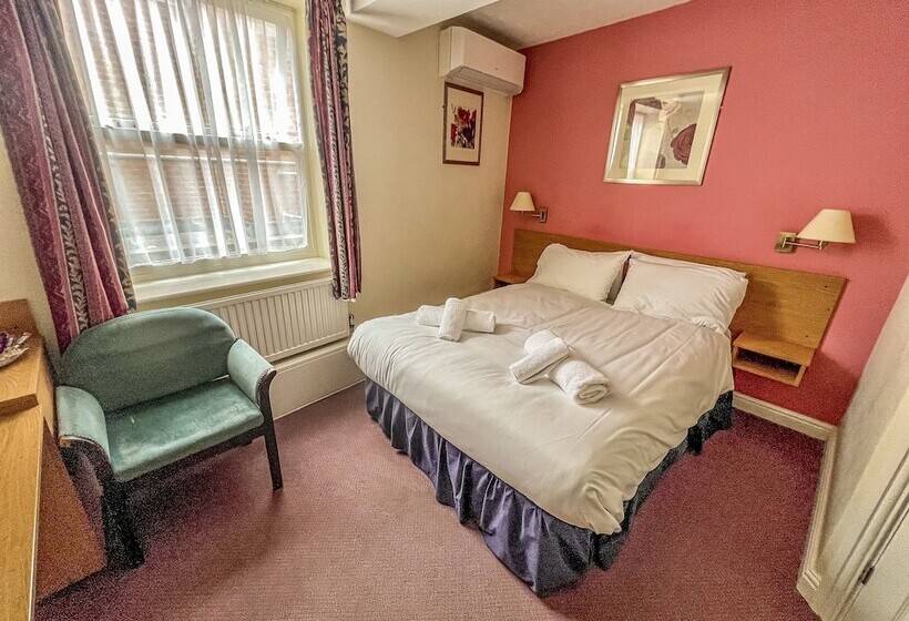 Отель The Red Lion