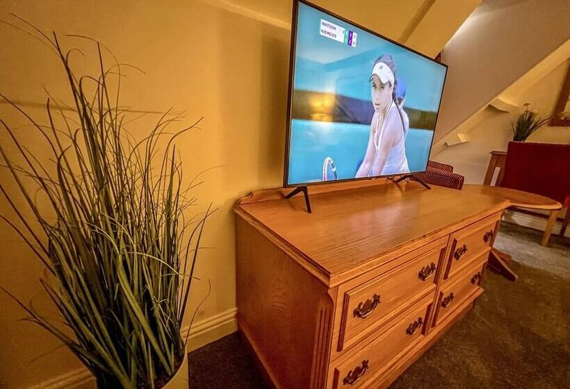 Отель The Red Lion