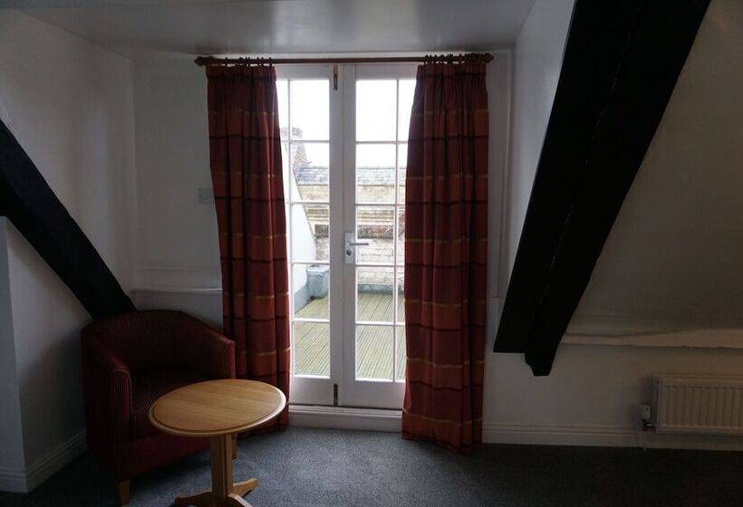 Отель The Red Lion