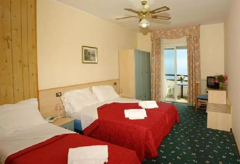 ホテル Village Bazzanega Montagnoli Group