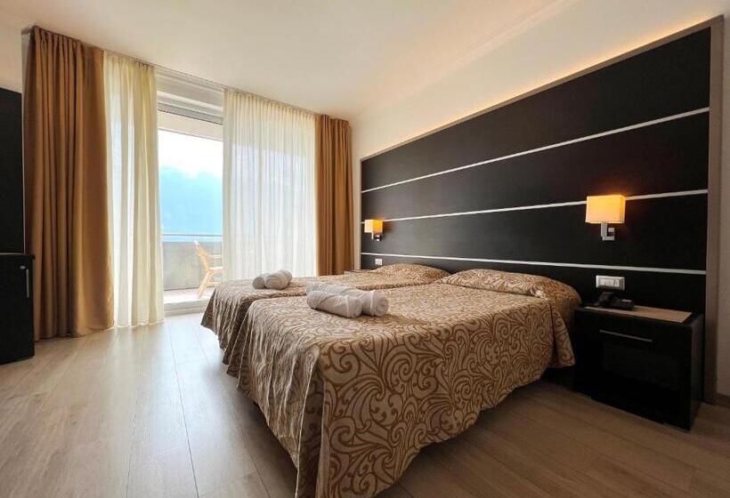 酒店 Village Bazzanega   Montagnoli Group