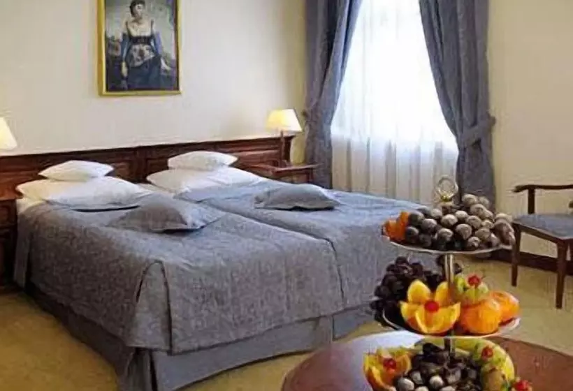 בית מלון כפרי Zamek Na Skale