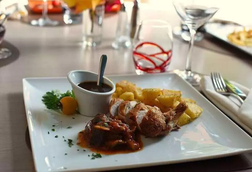 Logis Hôtel Lucotel