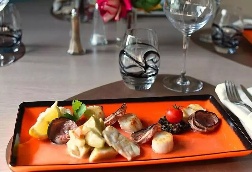 Logis Hôtel Lucotel