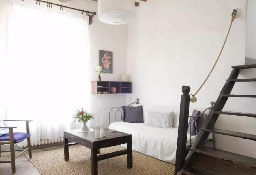 پانسیون Fattoria Di Bacchereto Guest House