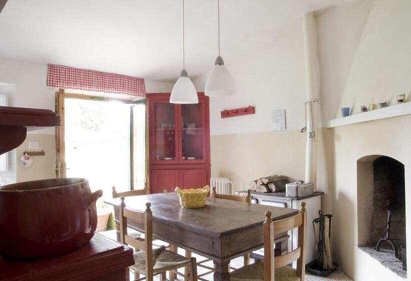 펜션 Fattoria Di Bacchereto   Guest House