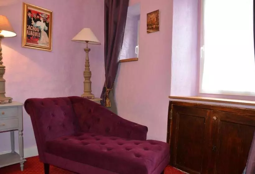 ペンション La Tour Du Lion