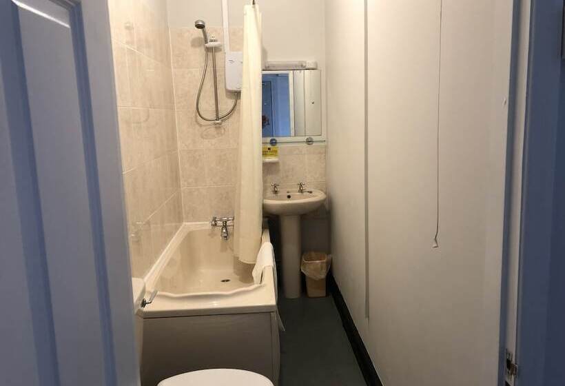 The Clee Hotel   Cleethorpes, Grimsby, Lincolnshire