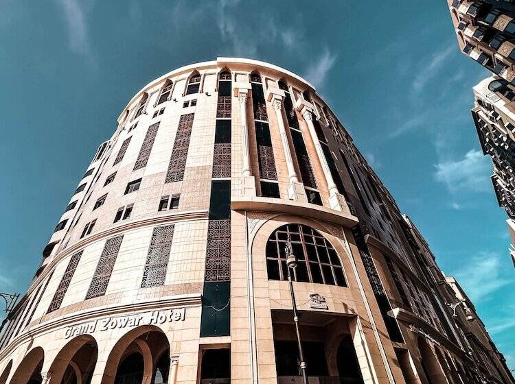 هتل Grand Zowar