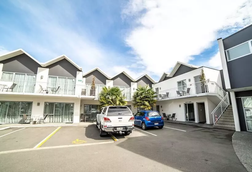 Airport Christchurch Motel