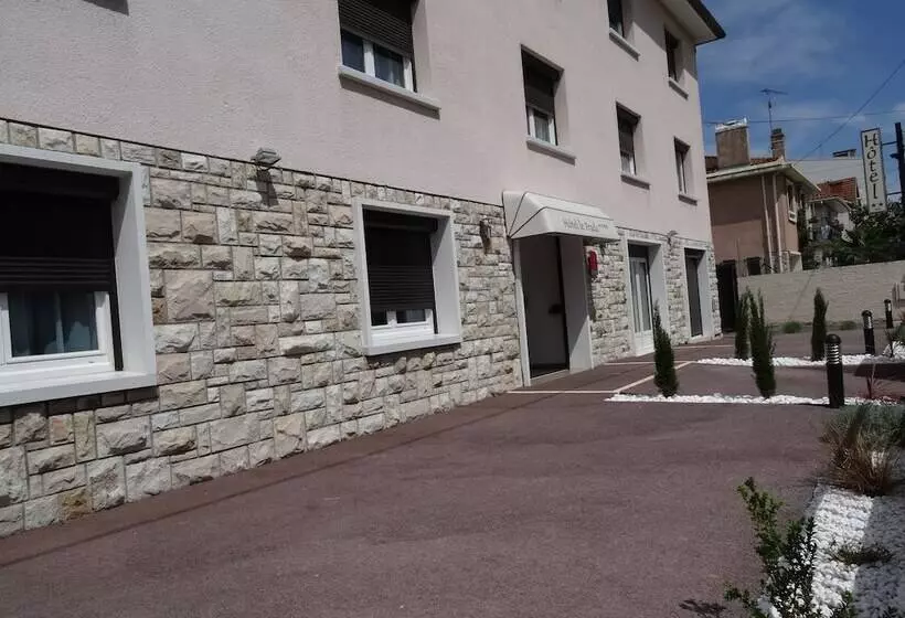 هتل Akena Le Prado