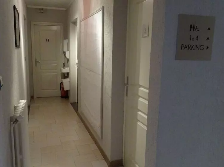 هتل Akena Le Prado