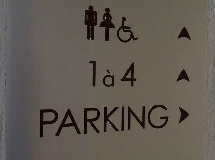 هتل Akena Le Prado