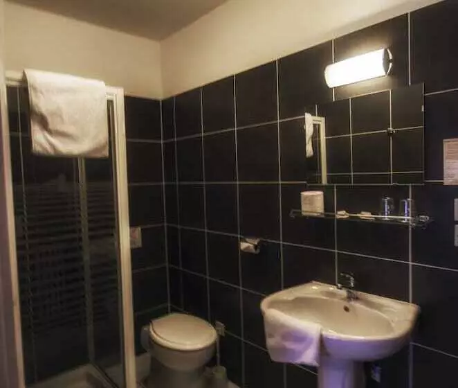 هتل Akena Le Prado