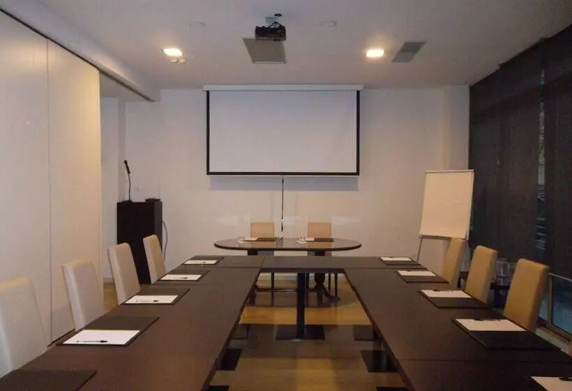 Hotelli Alisei Palace