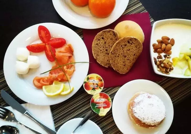 Hotelli Alisei Palace