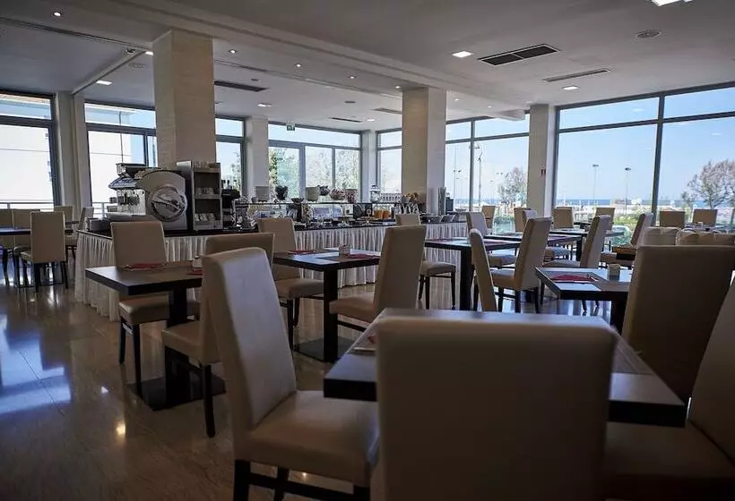 Hotelli Alisei Palace