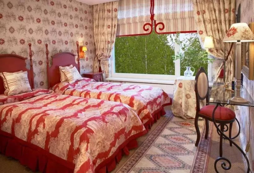 هتل Apvalaus Stalo Klubas Gastro & Spa