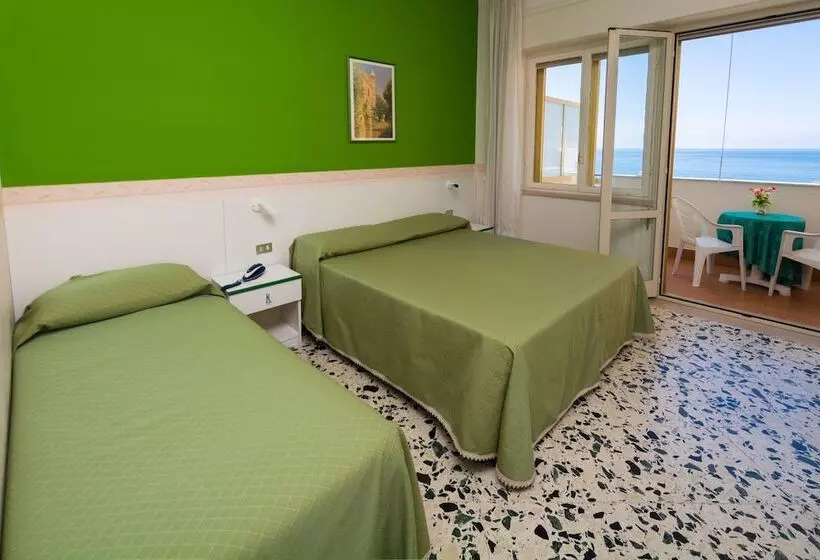 Отель Baia Verde