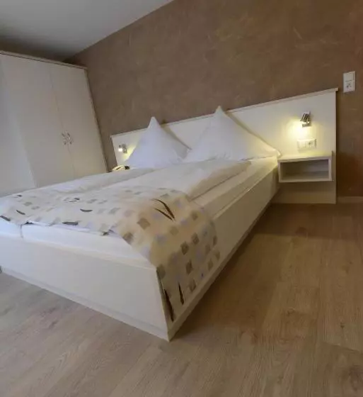 Отель Bella Vista