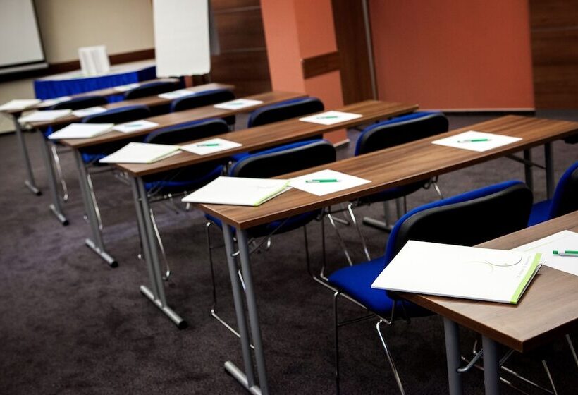 בית מלון כפרי Ce Plaza