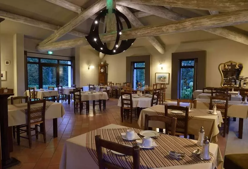 בית מלון כפרי Charembeau